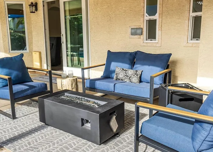 Holiday home New Listing Stylish 4 Bdrm Wpool And Game *